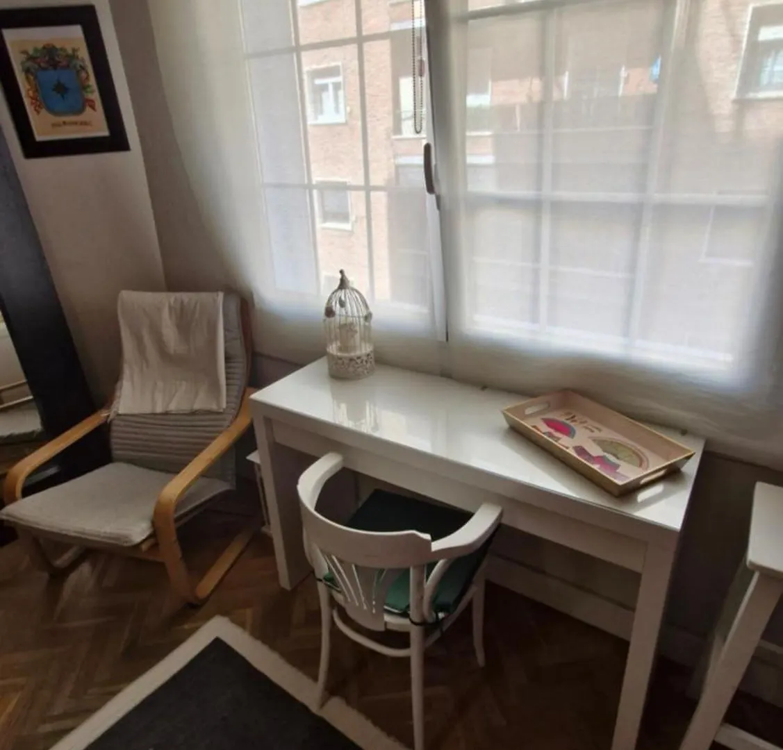 Encantadora Habitacion En Madrid 0*,